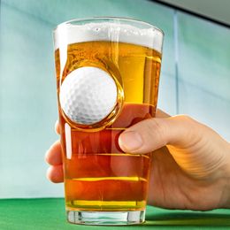 Lysbildefremvisning - Ølglas med Golfbold