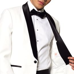 Lysbildefremvisning - OppoSuits Pearly White Smoking