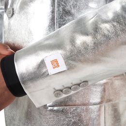 Lysbildefremvisning - OppoSuits Shiny Silver Dress