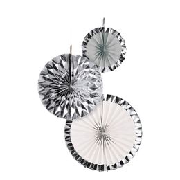 Pappersfjädrar Silver