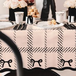 Bildspel - Pappersduk Rosett