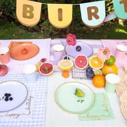 Lysbildefremvisning - Pappkopper Pastell