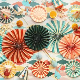 Bildspel - Pappersassietter Cirkus