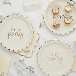 Bildspel - Papperstallrikar Let's Party Cremevit Rosett