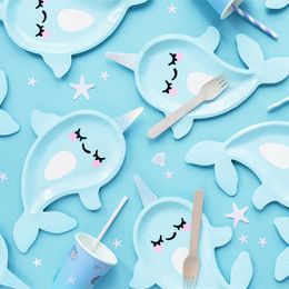 Lysbildefremvisning - Paptallerkener Narhval