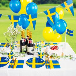 Bildspel - Papperstallrikar Svenska Flaggan