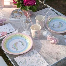 Lysbildefremvisning - Paptallerkener Enhjørning Pastel