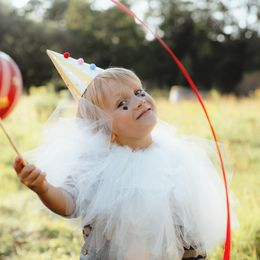 Bildspel - Partyhattar Pom Pom Cirkus