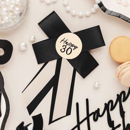 Bildspel - Prisrosett Happy 30