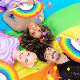 Diaesitys - Ruusun Terälehdet Sateenkaarenväriset