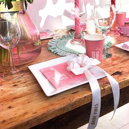 Lysbildefremvisning - Scrunchie Bride Vibes