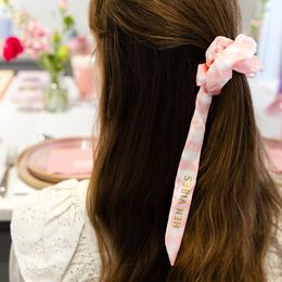 Lysbildefremvisning - Scrunchies Hen Vibes