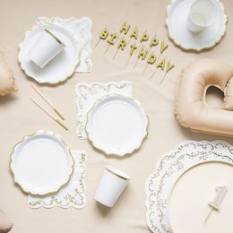 Bildspel - Servetter Ornament Guld/Vit