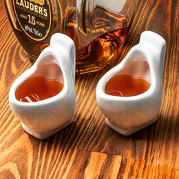 Diaesitys - Shottilasi Urinaari