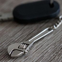 Bildspel - Skiftnyckel på Nyckelring