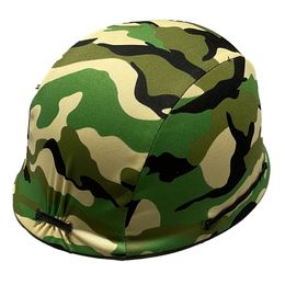 Soldathjälm med Patroner