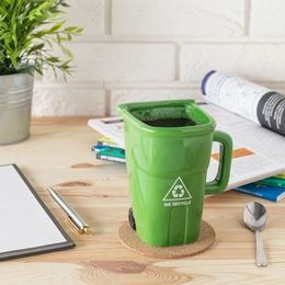 Lysbildefremvisning - Skraldespand Krus