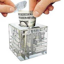 Lysbildefremvisning - Sparebøsse Labyrint