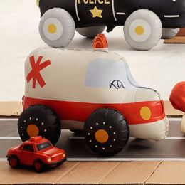 Bildspel - Stående Folieballong Ambulans