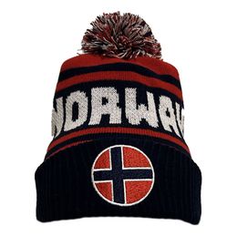 Neulottu Pipo Pom Pom Norway