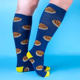 Lysbildefremvisning - Støttestrømper Svenske Kanelsnegle