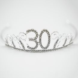 Lysbildefremvisning - Kakedekorasjon Tiara Tall av Metall Sølv