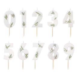 Kakelys Siffer med Granbarer