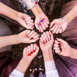 Lysbildefremvisning - Tatoveringer Team Bride