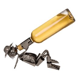 Vinhållare i Metall Drickande Man