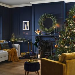 Diaesitys - Kiemurainen Joulukynttilänjalka Metallia