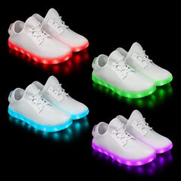 Bildspel - Vita LED Skor för Barn