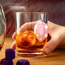 Bildspel - Whiskyglas med Pokerchip